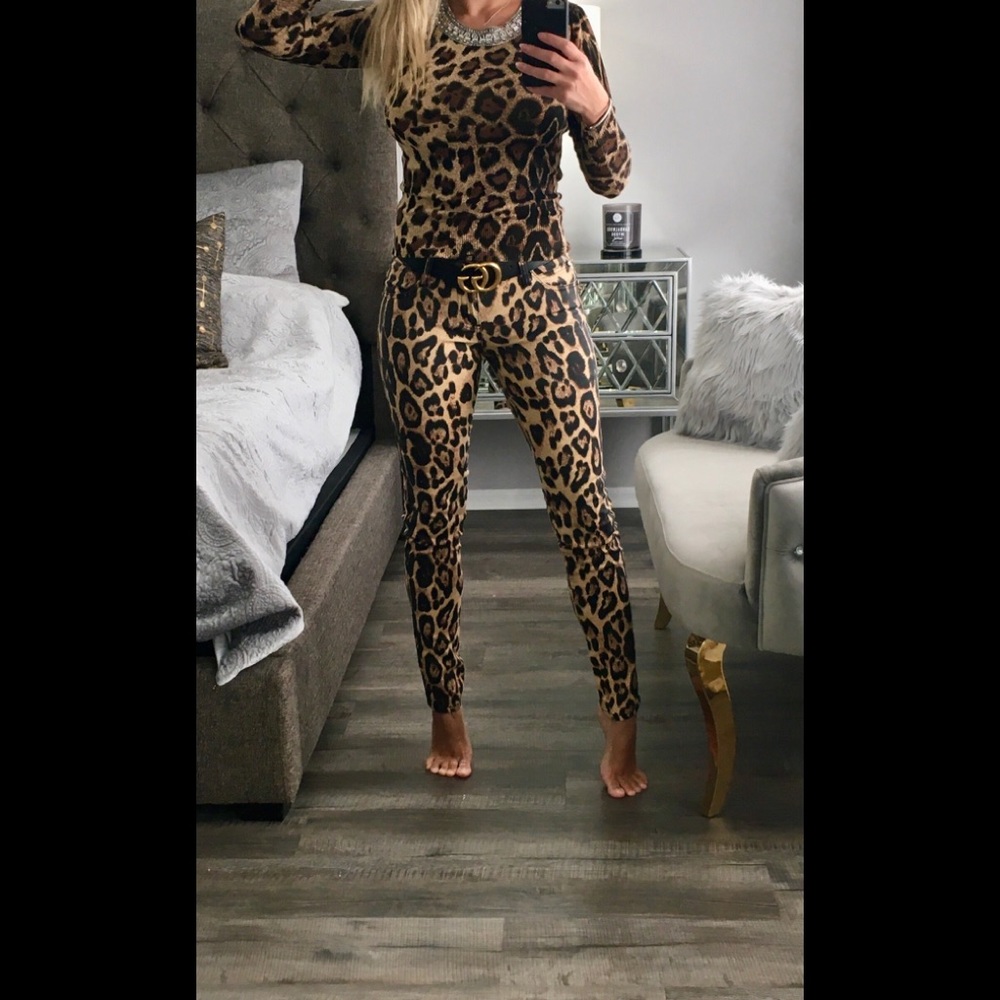 Leopards jeans